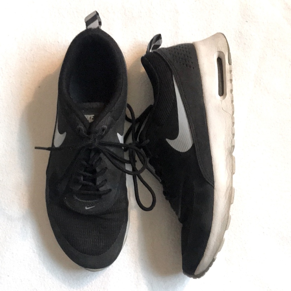 Black Nike